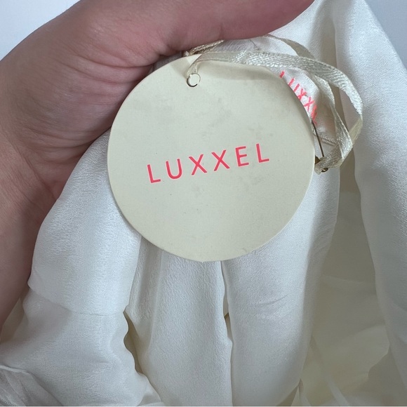 Luxxel NEW White lace Laser Cut Tulle Fit and Flare Mini Dress - Picture 9 of 9